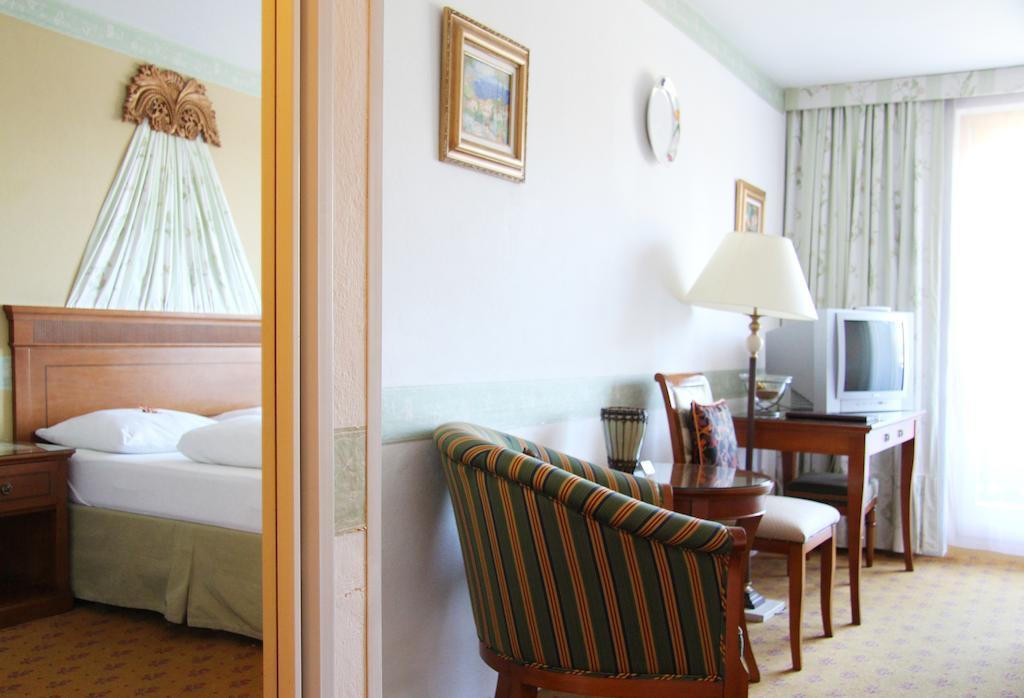 Hotel Alpenkrone フィルツモース 部屋 写真