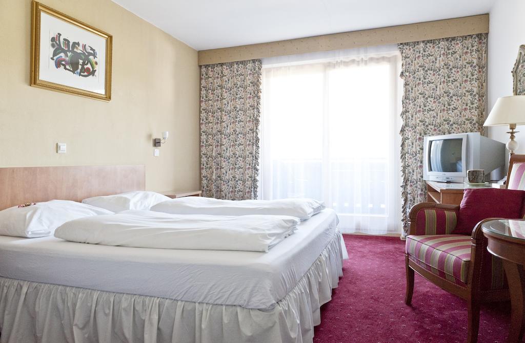 Hotel Alpenkrone フィルツモース 部屋 写真