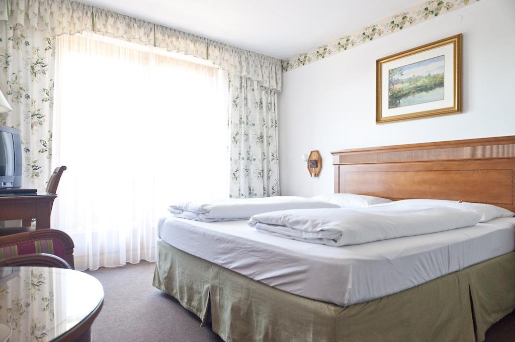 Hotel Alpenkrone フィルツモース 部屋 写真